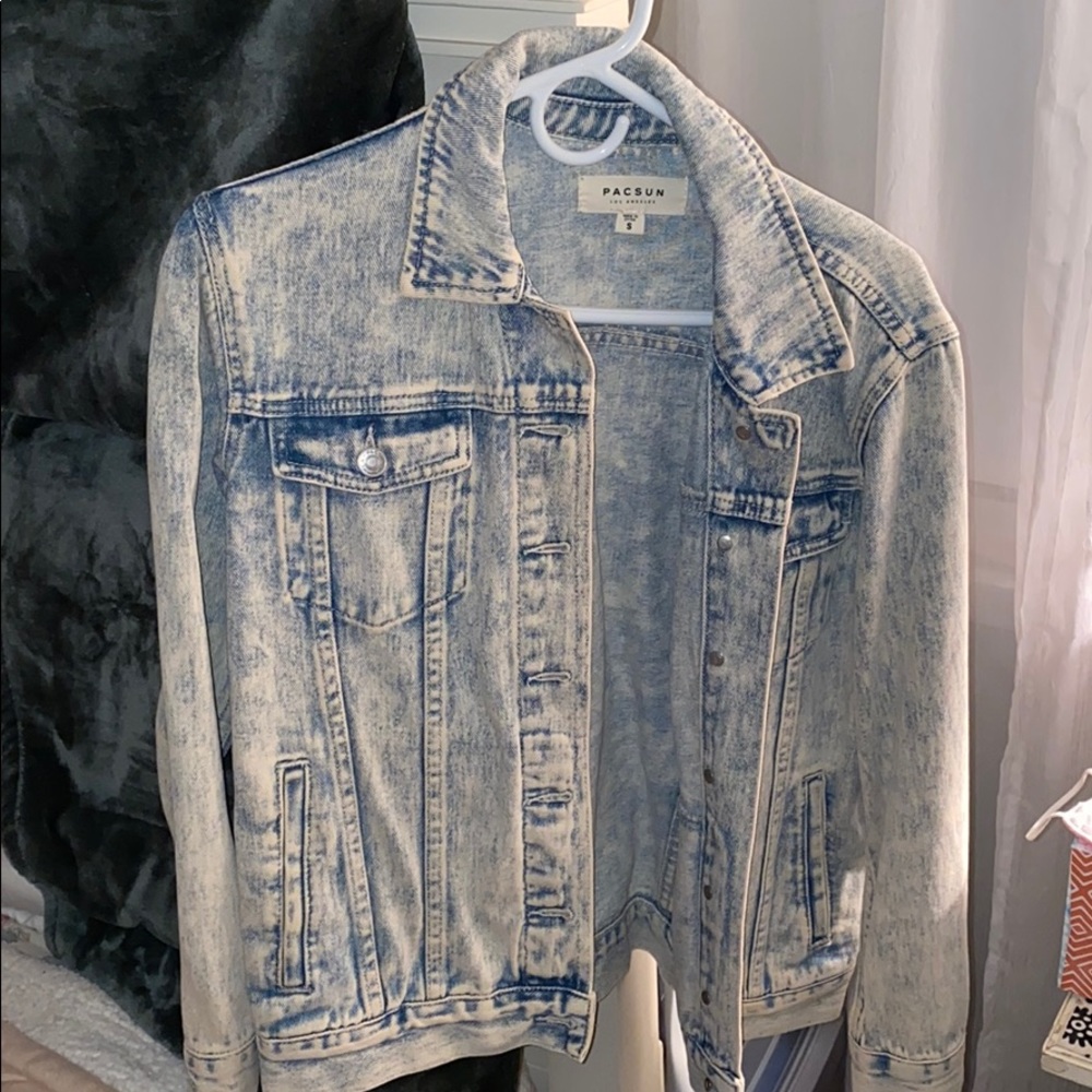Jean jacket - Picture 2 of 2